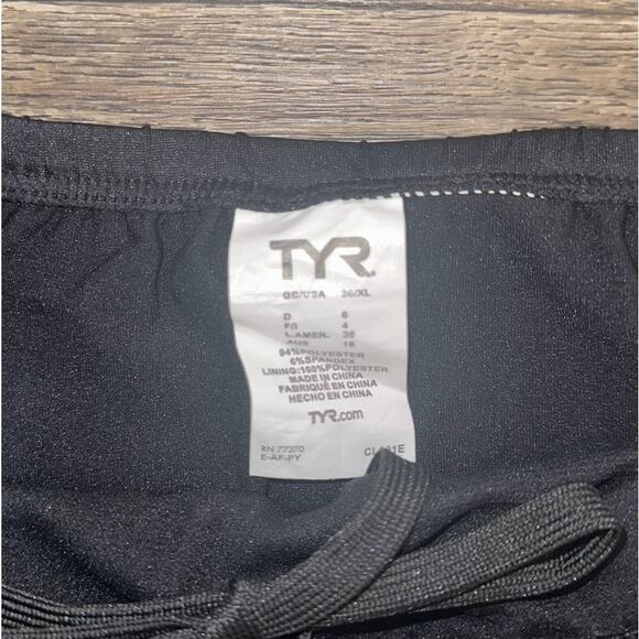 TYR Swim Briefs - Picture 3 of 4